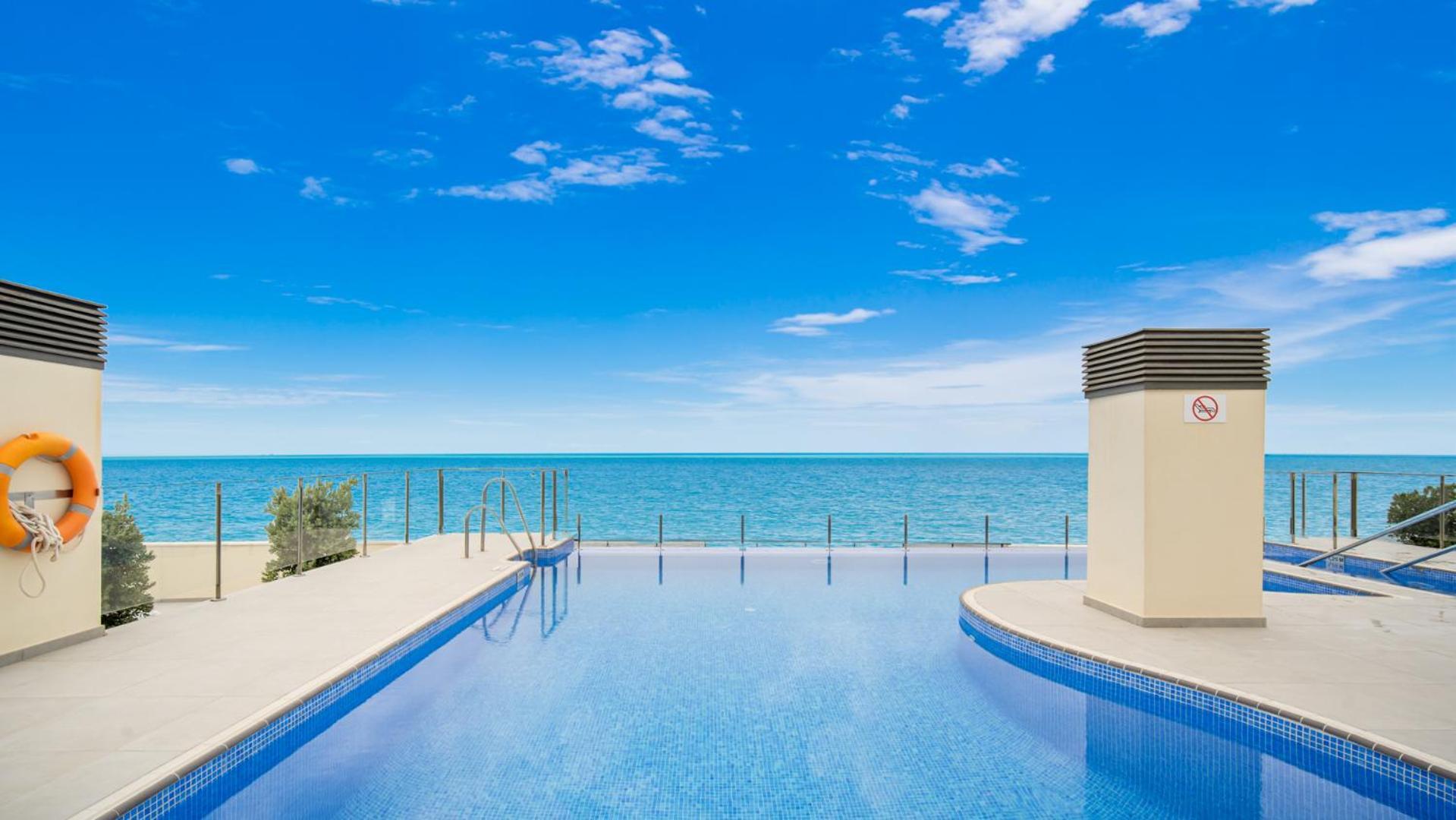 Splendid View Cosmo Beach Between Cancelada And Estepona Exteriör bild
